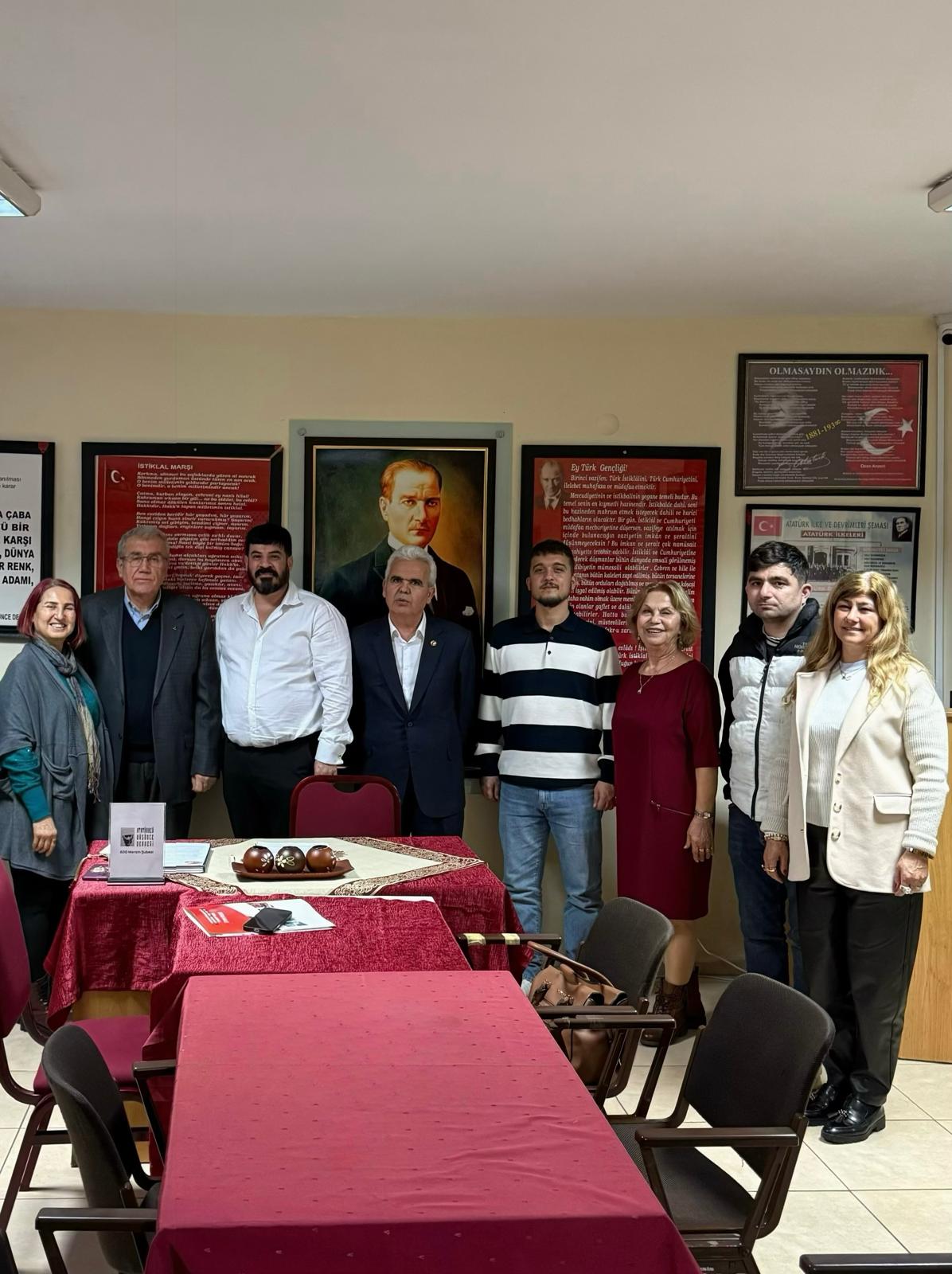 Atatürkçü Dü?ünce Derne?i Mersin ?l Ba?kan? AdAtatürkçü Dü?ünce Derne?i Mersin ?l Ba?kaAtatürkçü Dü?ünce Derne?i Mersin ?l Ba?kan? Adem Çetin ile görü?tük. Mersin Cumhuriyet Birli?i'ne davet ettik n? Adem Çetin ile görü?tük. Mersin Cumhuriyet Birli?i'ne d